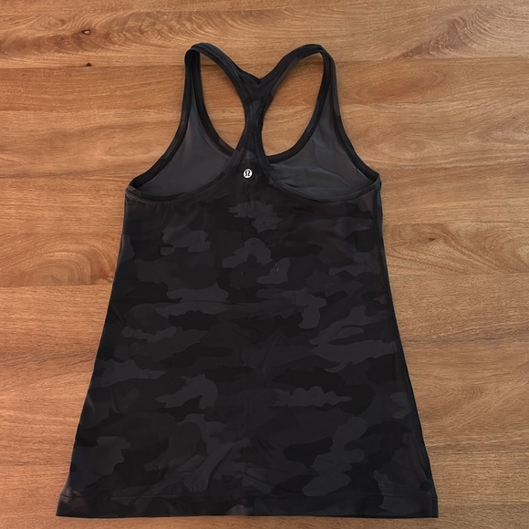 Lululemon Cool Racerback Tank Top *Nulu, Size: 8, Color: Balck/Grey Camo - Picture 4 of 4
